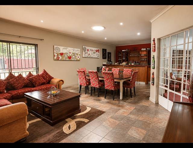 7 BEDROOM HOUSE FOR SALE IN THREE RIVERS